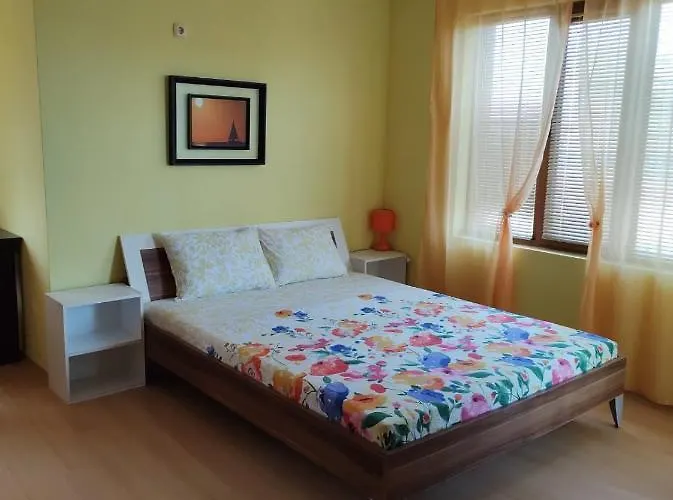 уютно и просторно студио Apartmán *