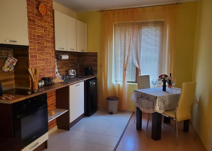 уютно и просторно студио Apartment Rawda